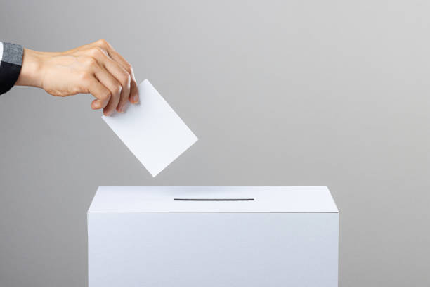 Mesas y urnas por sectores